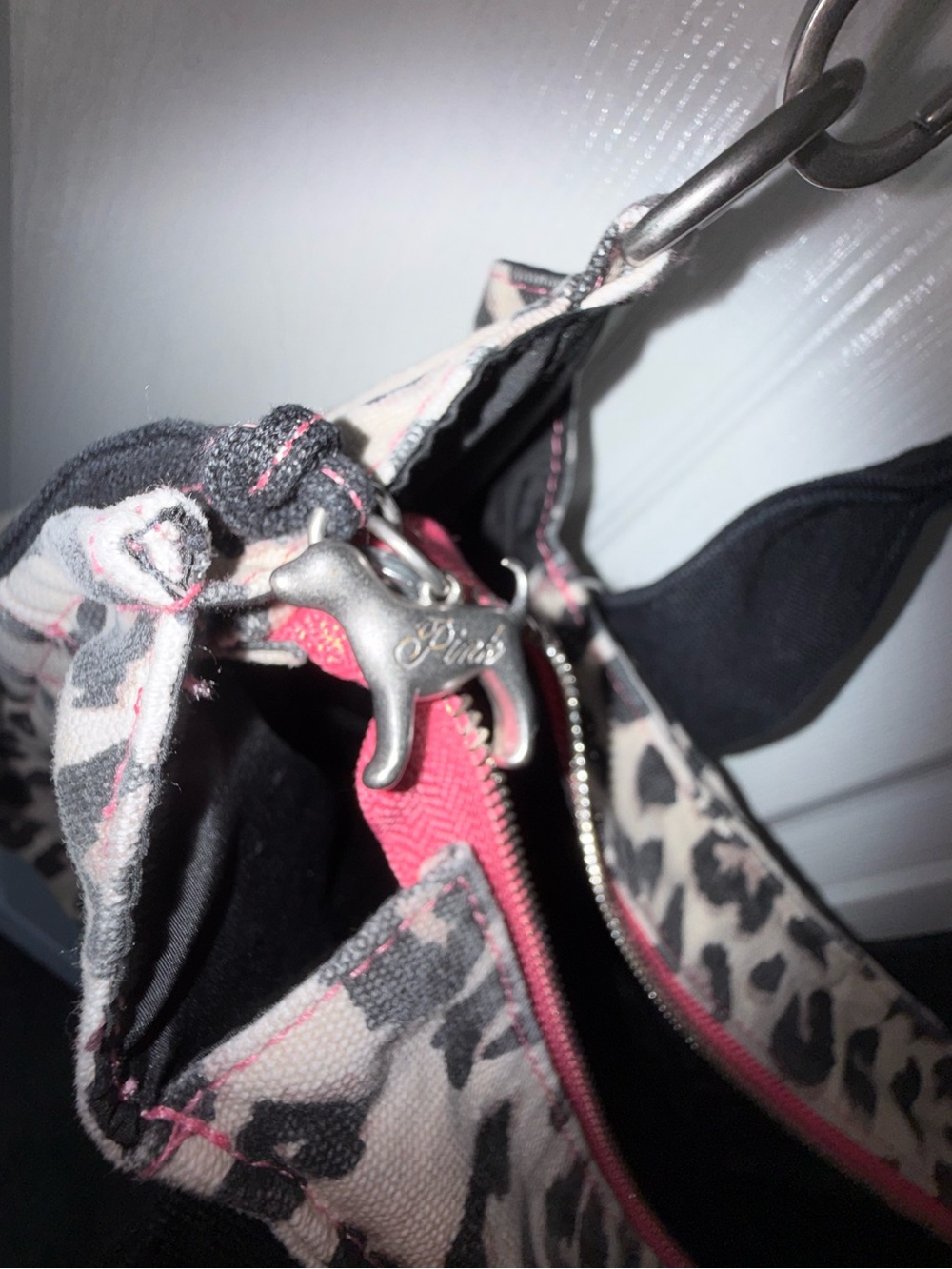 NWT Victoria’s Secret PINK vintage style purse. - Picture 9 of 10